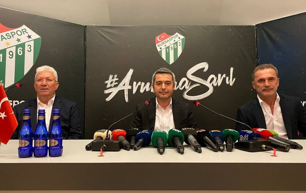 Bursaspor’da Tahsin Tam ve İsmail Ertekin basın toplantısı düzenledi