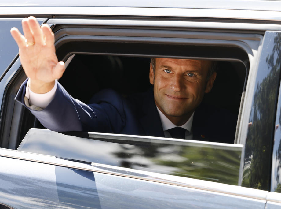 Kıl payı seçim kazanan Macron ‘depresyonda’ iddiası