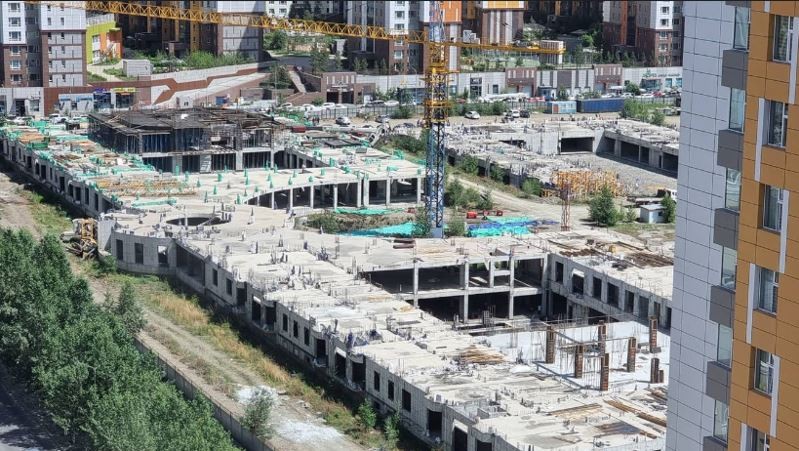 Moğolistan’da vinç devrildi: 2 ölü