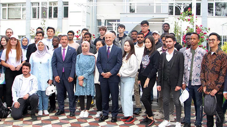 YÖK Başkanı Özvar: Dijital eğitimle üretken öğrenci oluşturma gayesindeyiz