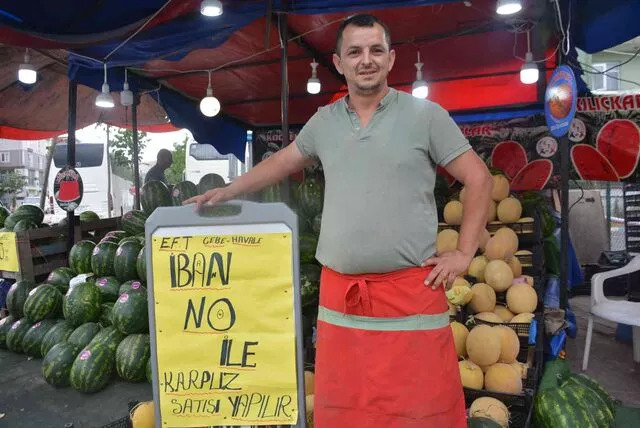 Kavun ve karpuz satışında sıra dışı yöntem!