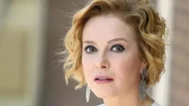 Zuhal Olcay’dan örnek davranış