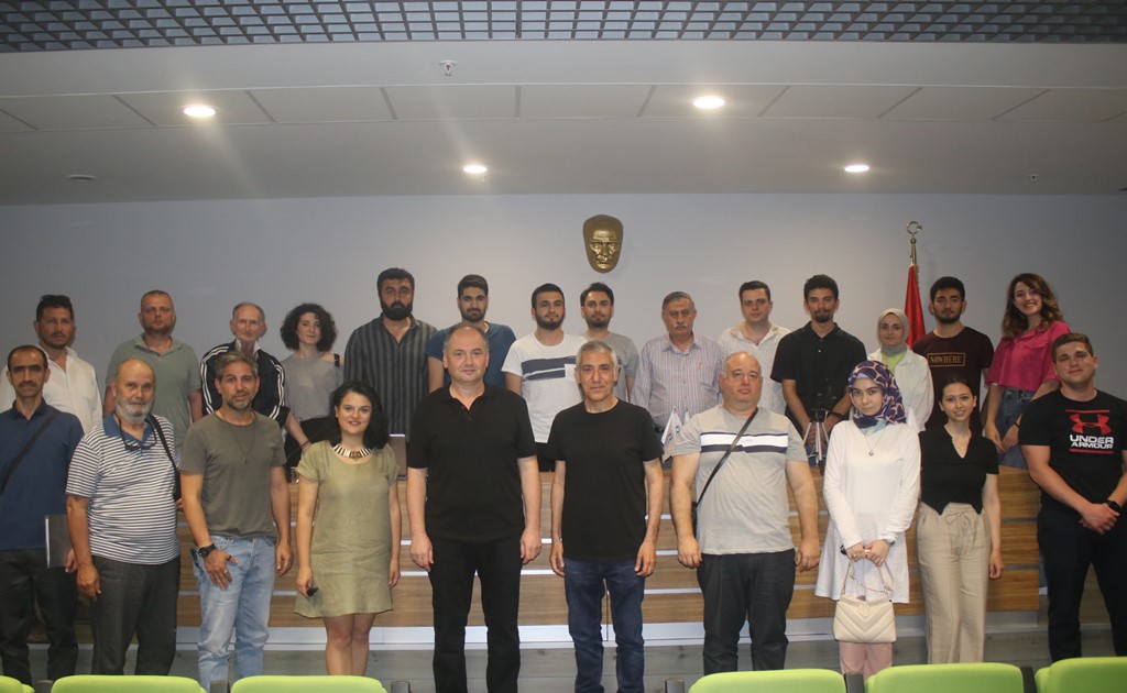 Bursa’da mimarlara yüksek yapılarda ahşap kullanımı semineri