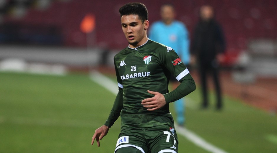 Bursaspor’un en değerlisi Tuğbey! Bursaspor’un en değerlisi Tuğbey!
