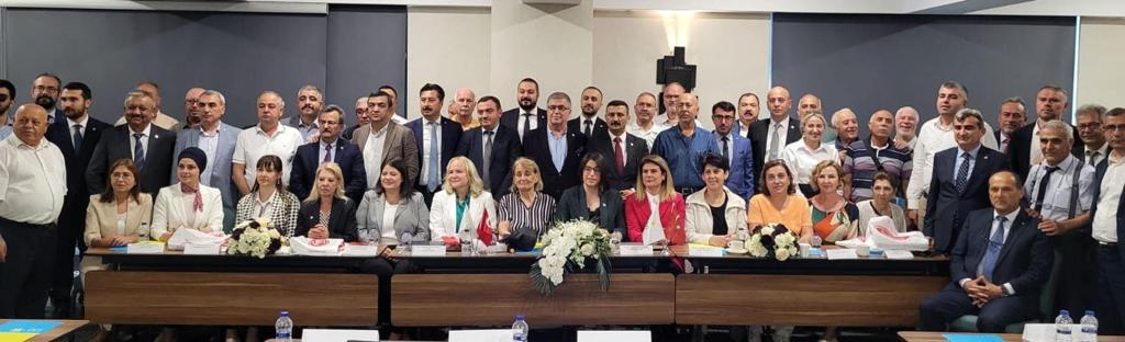 İYİ Parti’den Bursa’da ‘disiplin’ zirvesi