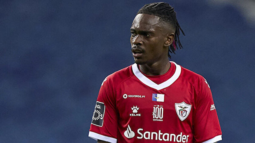 Fenerbahçe, transferi resmen açıkladı