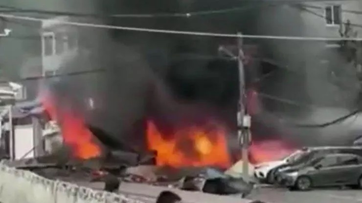 Çin’de askeri uçak düştü: Ölü ve yaralılar var