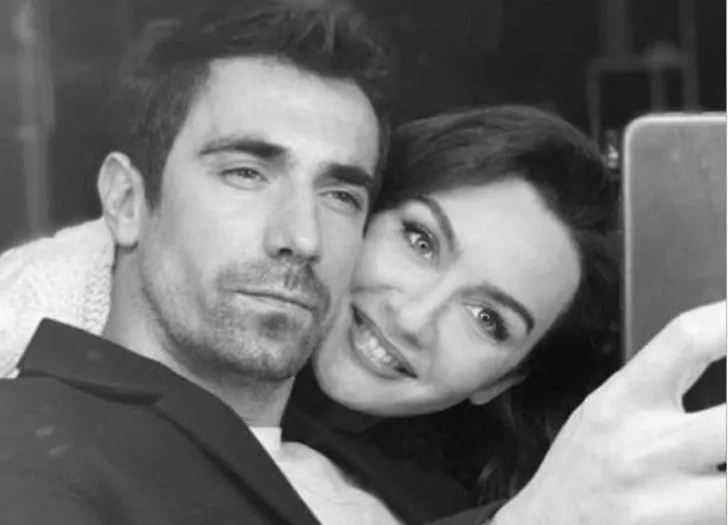 Birce Akalay ve İbrahim Çelikkol tatile çıktı