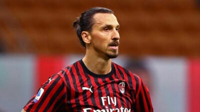 Zlatan Ibrahimovic, Milan ile sözleşme uzattı