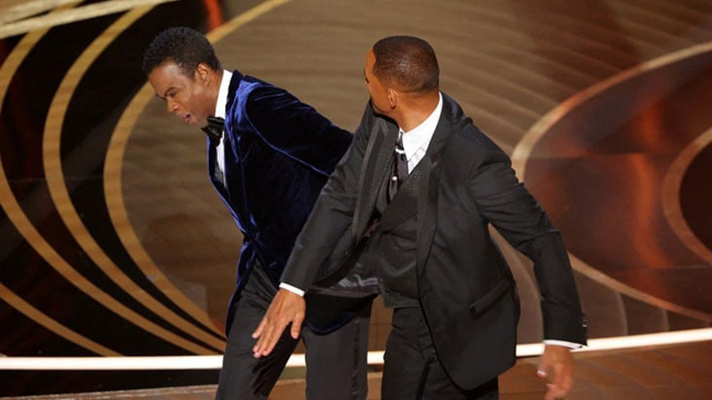 Will Smith tokat attığı Chris Rock’tan özür diledi