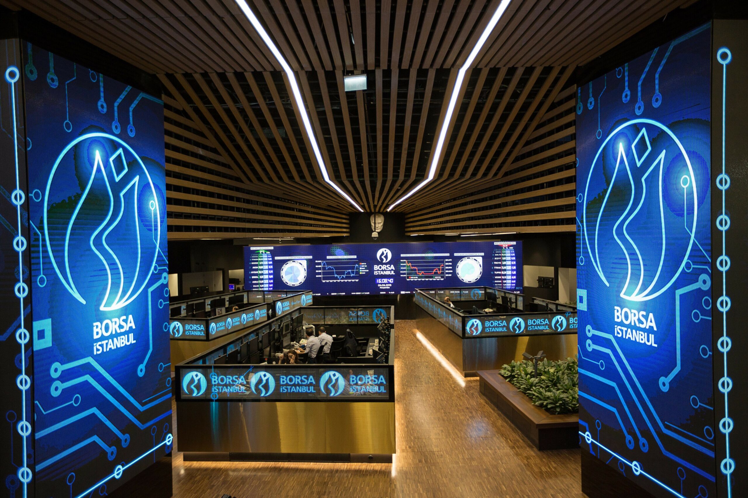 Borsa haftayı rekorlarla tamamladı