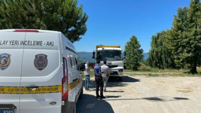 Bursa’da kamyondan hırsızlık yapan şüpheliyi yürüyüşü ele verdi