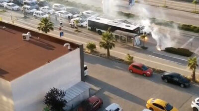 Bursa’da ambulansa yol vermeyen sürücü trafikten men edildi