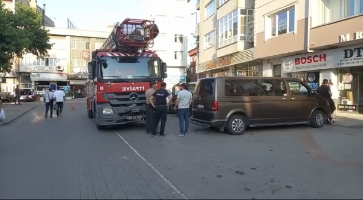 Evde yalnız yaşayan kadın ölü bulundu