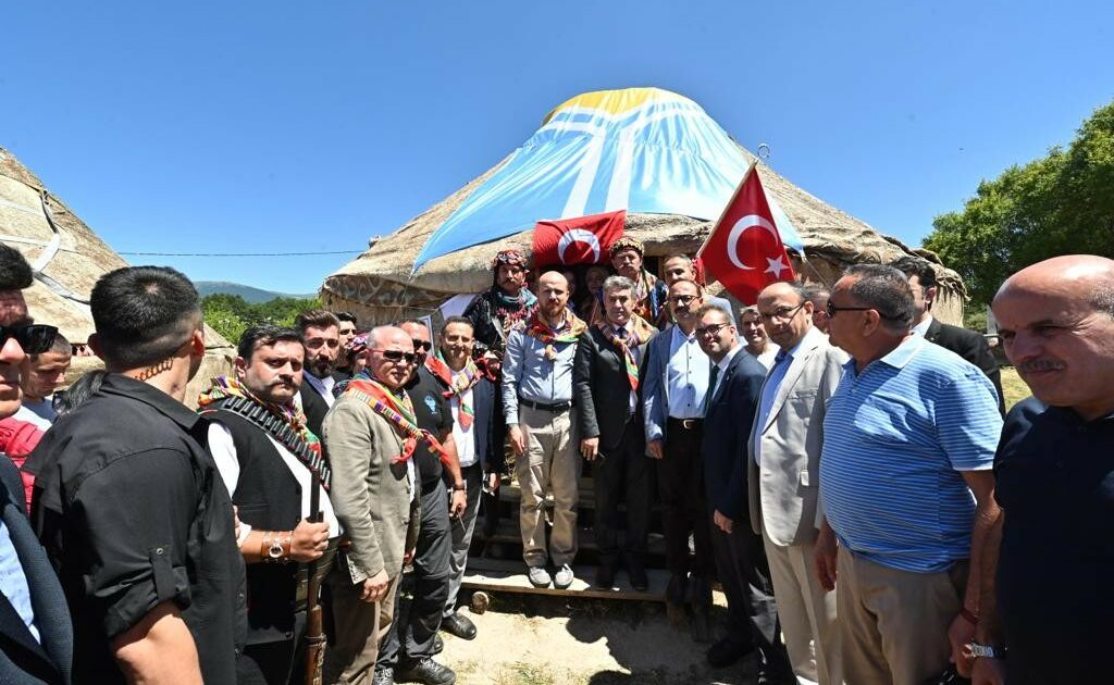 Bilal Erdoğan Bursa’da! Ata sporlarında renkli buluşma
