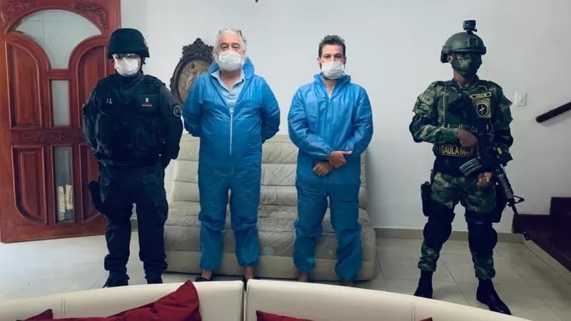 Covid-19 tedavisi için çamaşır suyu sattı