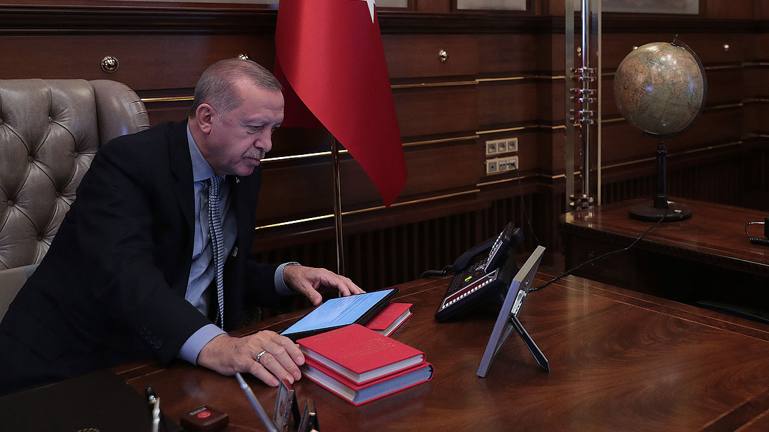 Erdoğan, beş üniversiteye rektör atadı