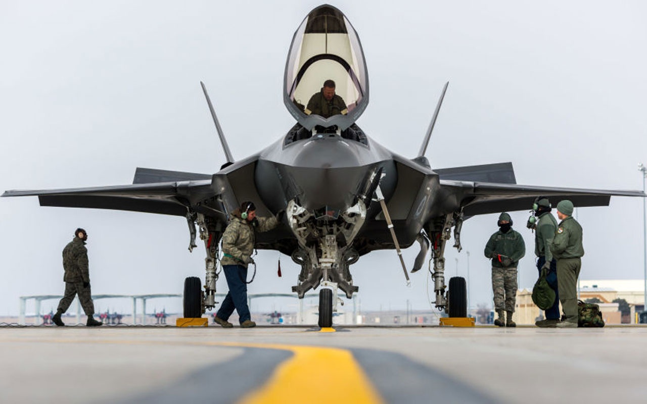 ABD, F-35 teslimatlarını askıya aldı