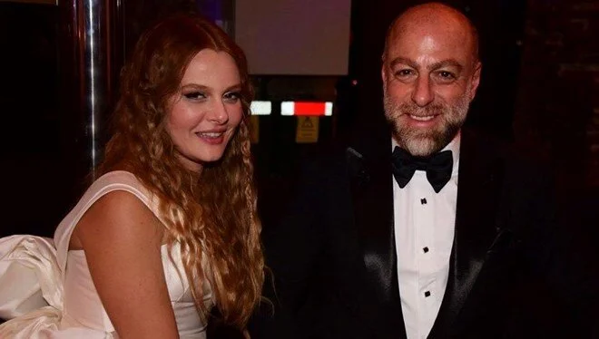 Oyuncu Naz Elmas ile Erol Özmandıracı boşandı
