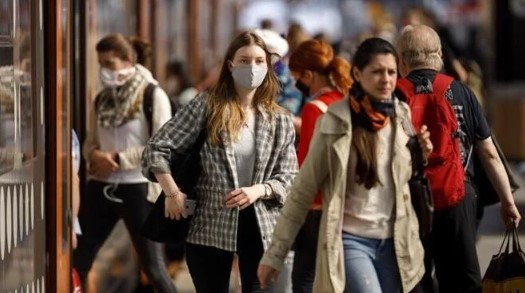 Almanya’da maske zorunluluğu geri geliyor