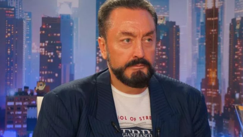 Adnan Oktar’ın son haline Ezgi Mola’dan bomba yorum