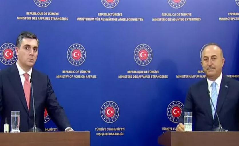 Çavuşoğlu’ndan Ukrayna-Rusya savaşı açıklaması: Diplomasi masasında bitecek