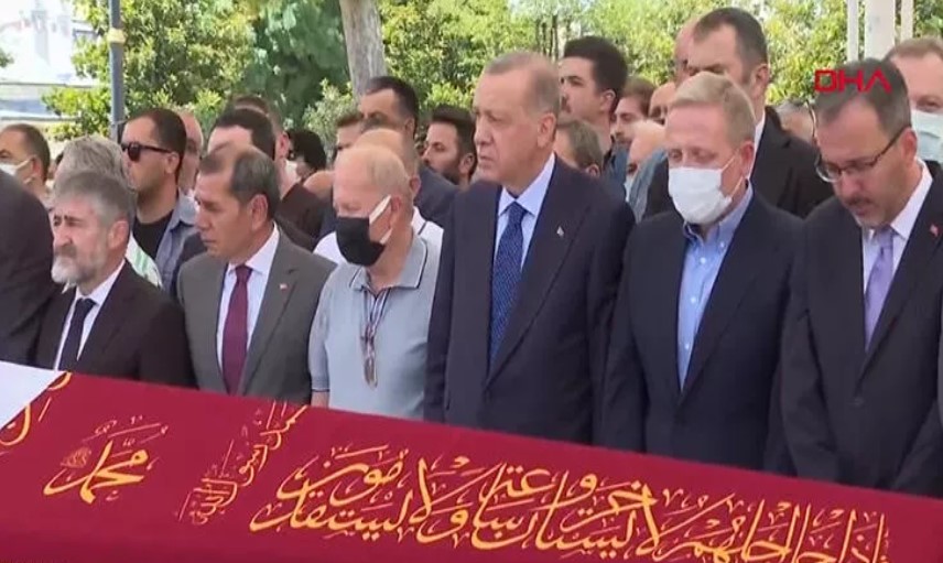 Erdoğan, Göksel Gümüşdağ’ın annesinin cenaze töreninde