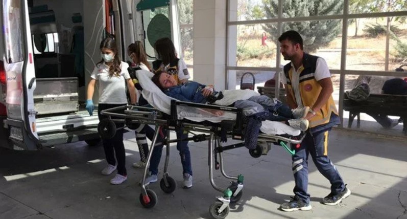 Boşanma başvurusu sonrası bıçaklandı