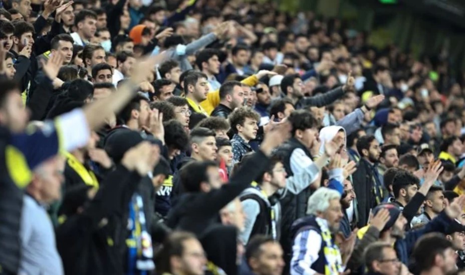Fenerbahçe tribünlerinde Vladimir Putin tezahüratı!