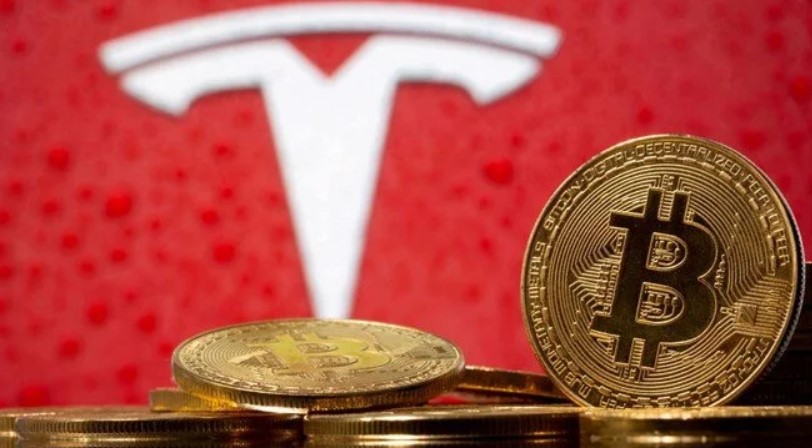Bitcoin’e Tesla darbesi