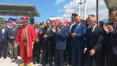 Bursa’da T2 tramvay hattı resmen açıldı!