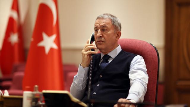 Bakan Akar, Ukrayna Altyapı Bakanı Kubrakov ile görüştü Bakan Akar, Ukrayna Altyapı Bakanı Kubrakov ile görüştü