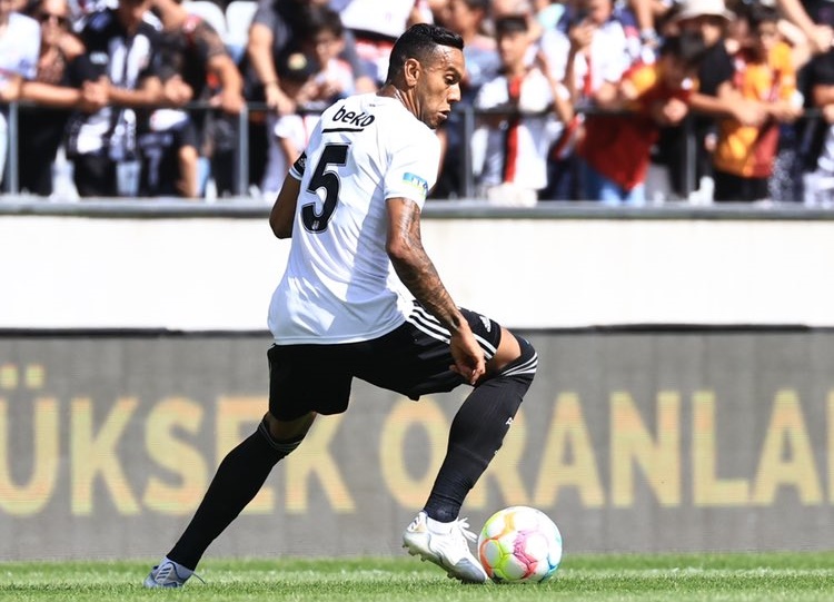 Josef de Souza: Taraftarımıza geçen sezon yaşatamadığımız mutluluğu yaşatacağız