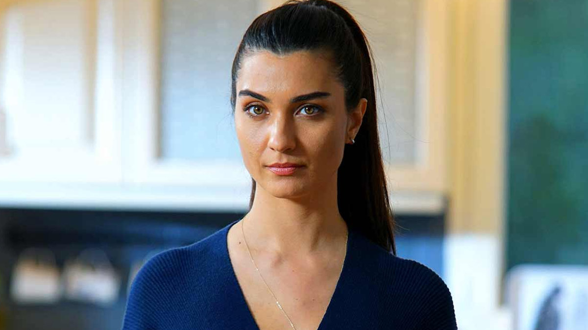 Tuba Büyüküstün estetik yaptırdı