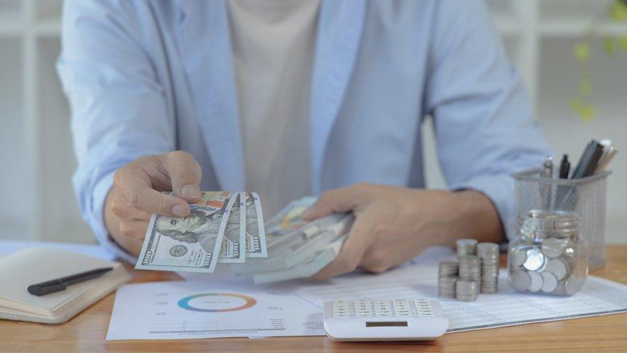 Şirketler döviz kredilerini kapatıyor