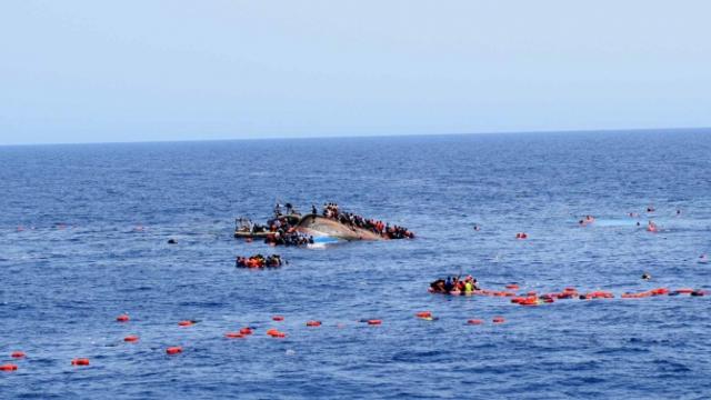 Pakistan’da bot alabora oldu: 19 ölü
