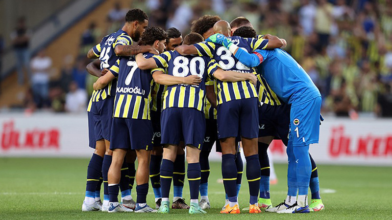 Fenerbahçe, Slovacko karşısında avantaj arıyor