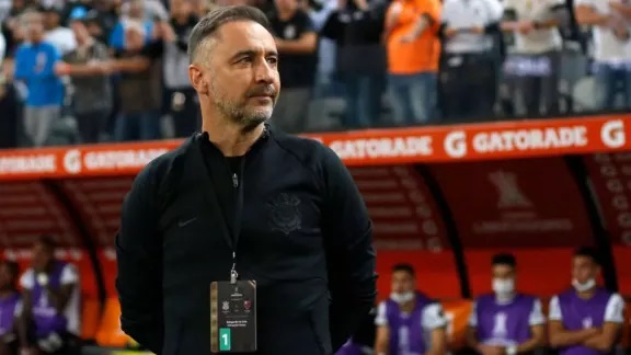 Eski Fenerbahçeli Vitor Pereira’dan Libertadores’e veda!