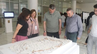 Bursa’da mimar adayları Hisar’ı masaya yatırdı