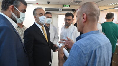 Bursa Büyükşehir Belediye Başkanı Aktaş’tan yaralılara ziyaret