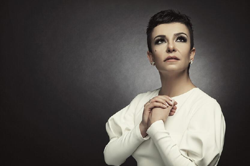 Fatma Turgut konserine gelemeyen hayranına sürpriz yaptı