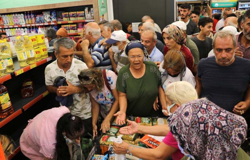 Tarım Kredi Kooperatif Marketlerinde indirimli ürünlere yoğun ilgi