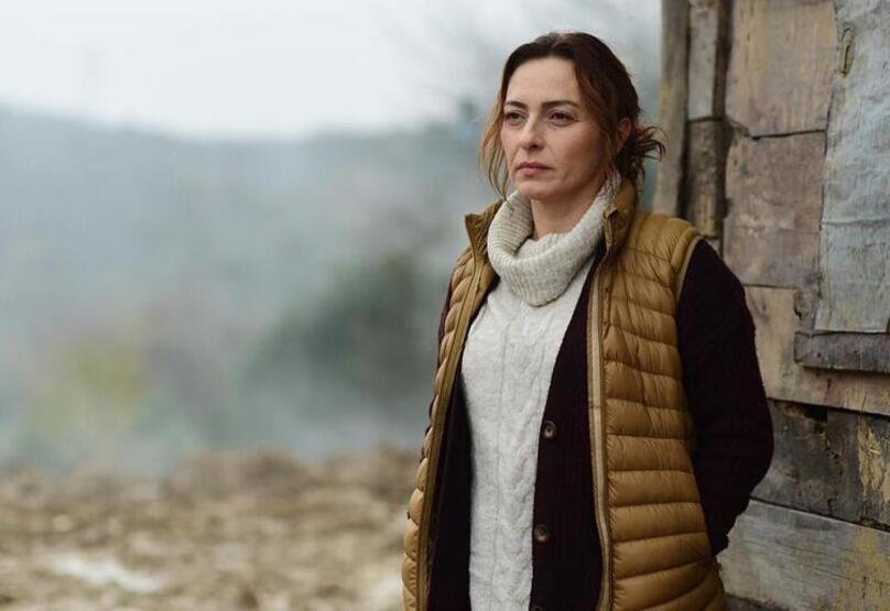 Ayça Bingöl imaj değişikliğine gitti!