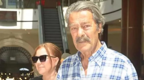 Kadir İnanır hayranlarının fotoğraf isteğini kırmadı