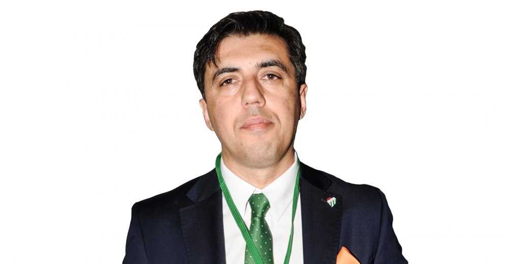 Bursaspor’a eski yöneticisi Erkan Aydemir’den forma desteği Bursaspor’a eski yöneticisi Erkan Aydemir’den forma desteği