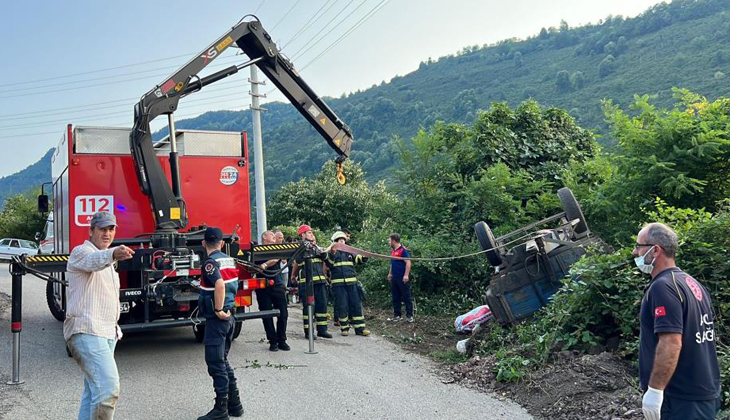 Fındık işçilerini taşıyan traktör devrildi: 1 ölü, 12 yaralı