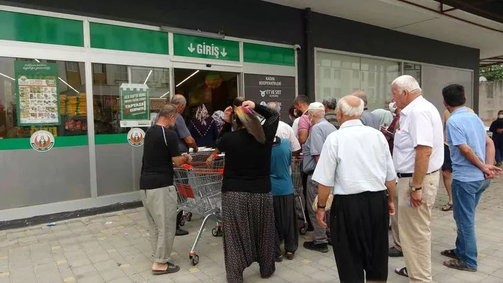Fiyatı duyan akın etti! Uzun kuyruklar tartışma yarattı