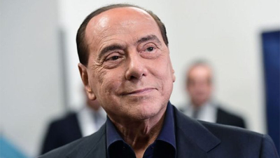 Berlusconi yoğun bakımdan çıktı