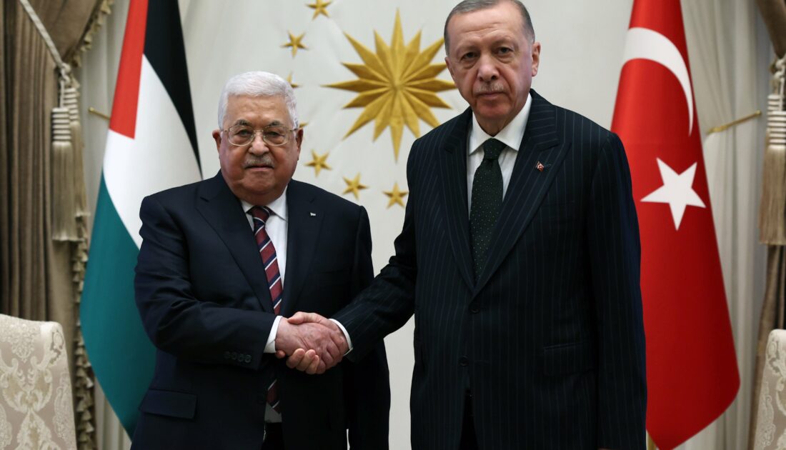 Erdoğan, Filistin Devlet Başkanı Abbas’ı resmi törenle karşıladı