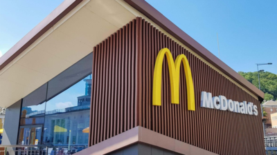 McDonald’s Ukrayna’daki restoranlarını yeniden açıyor